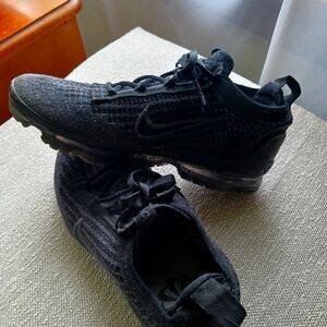 Nike Air VaporMax 2021 Flyknit GS Triple Black